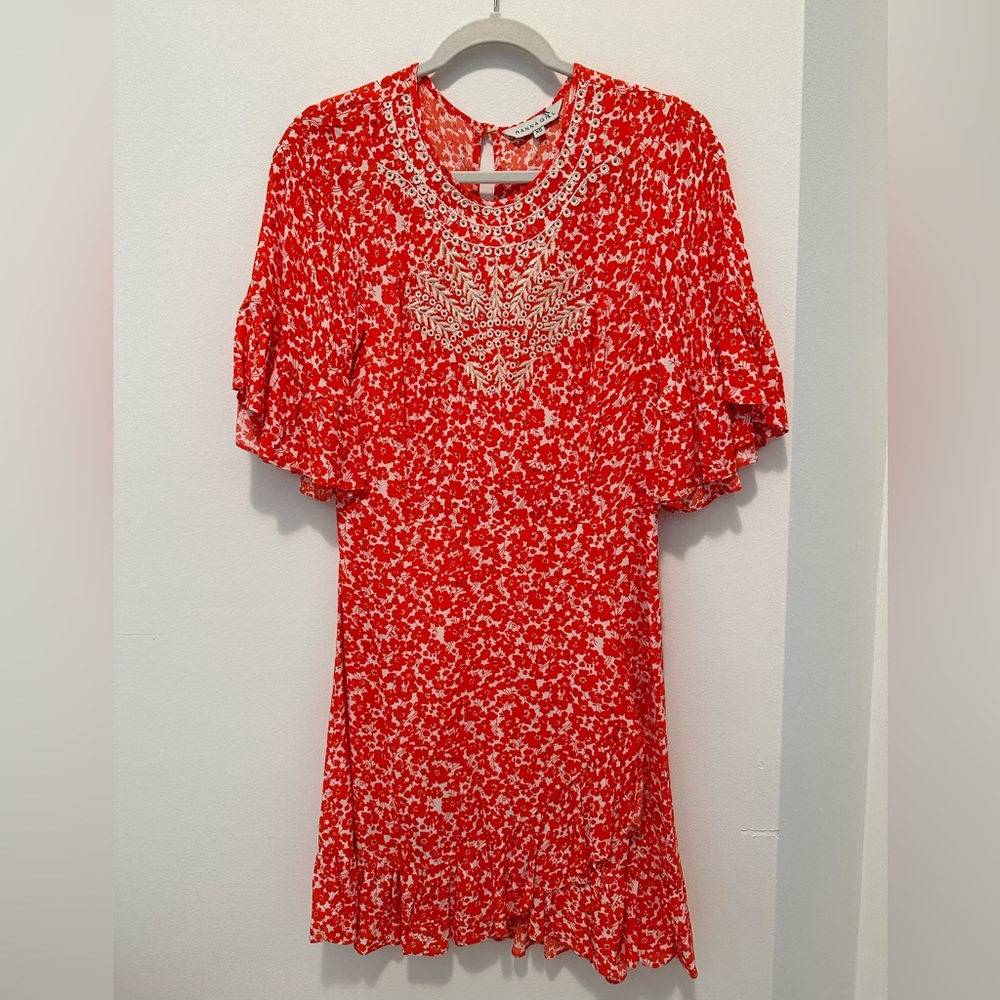 Red flower embroider dress
